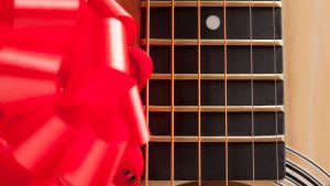 best gifts for guitar players (3)