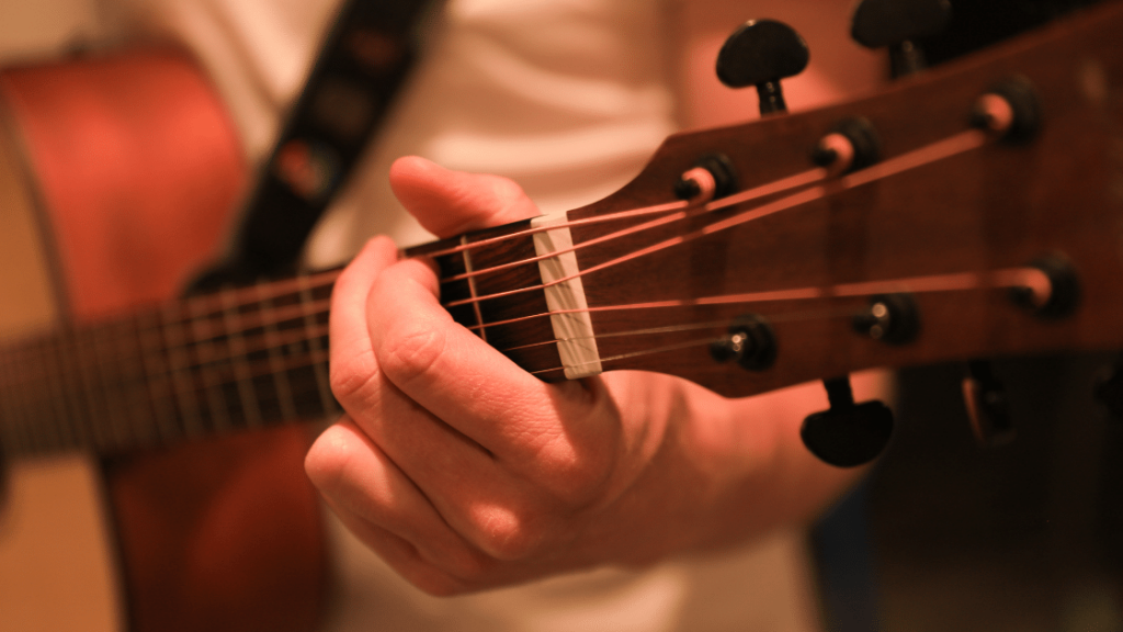 What Are Alternate Tunings on Guitar - guitar player