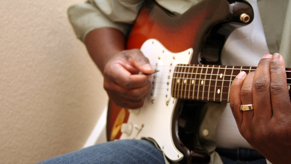 What is the Best Way to Learn a Solo on Guitar - guitar player