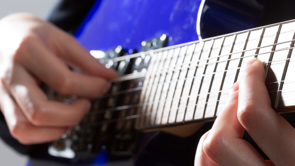 What is the Kurt Cobain chord guitar player playing 