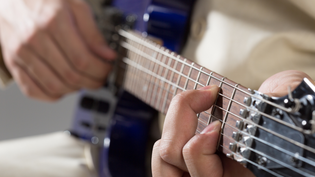 Beginner guitar player chord
