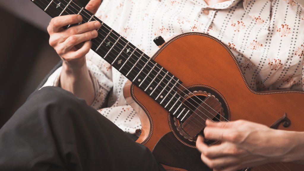 Left handed guitar player