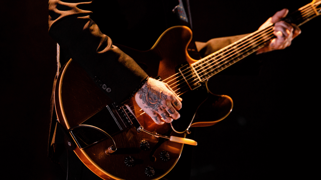 Guitar player
