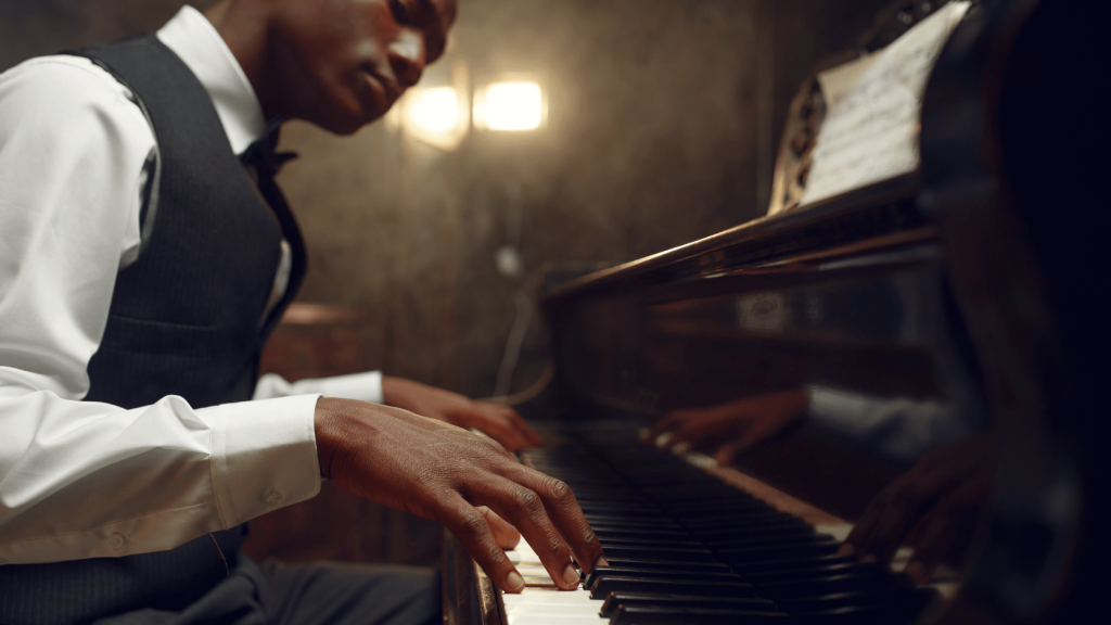 Piano player